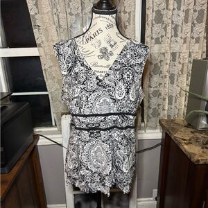 Style & Co. Black and White Asymmetrical Belted Tank Top